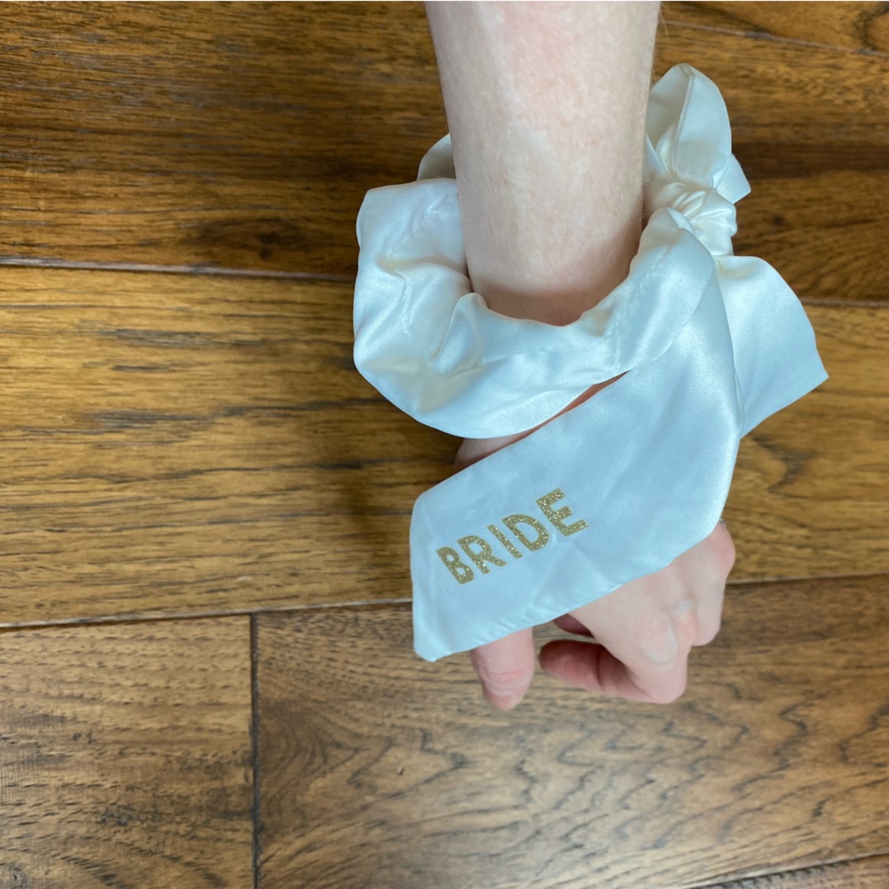bride scrunchie - Picture 2 of 2